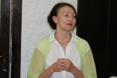 Выступление от имени учащихся преподавателя Елены Поповой